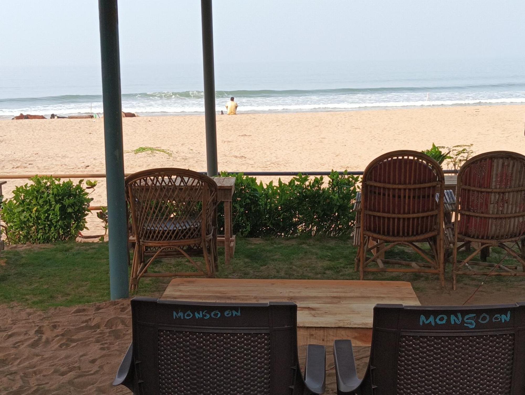 Monsoon Hotel Agonda Ngoại thất bức ảnh